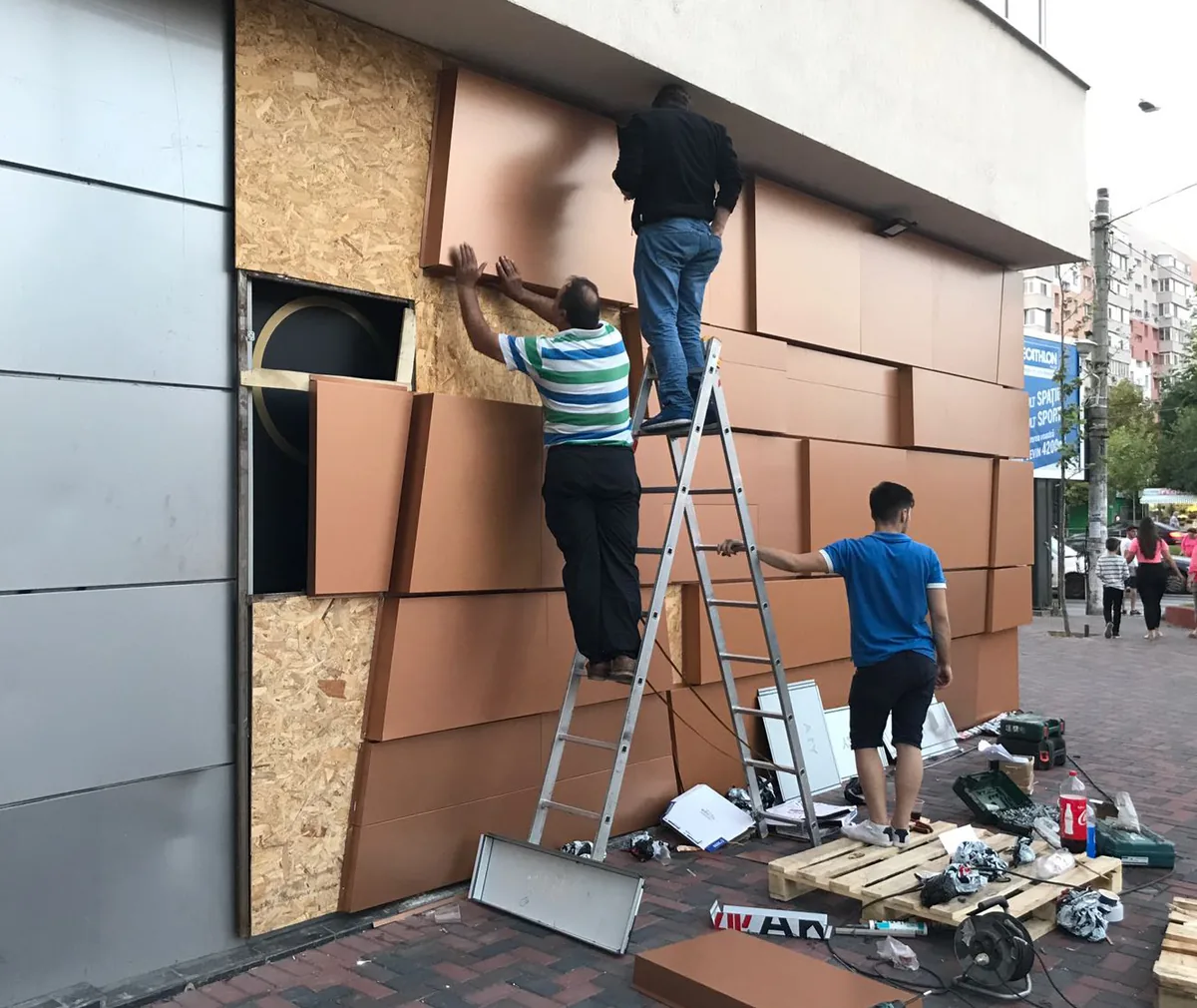 Placare Alucobond realizată de Lartek Grup — proiect